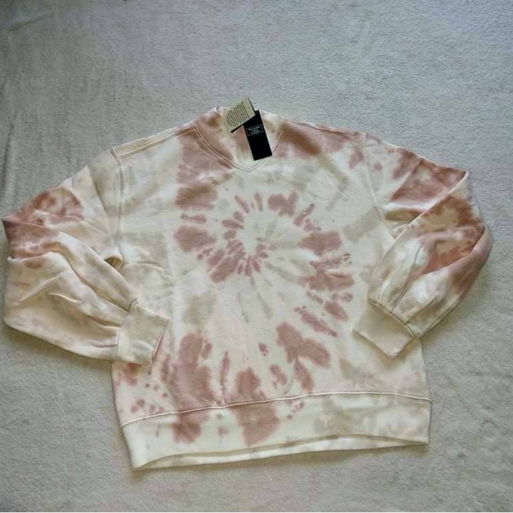 Abercrombie and Fitch Sweatshirt size XS NWT
